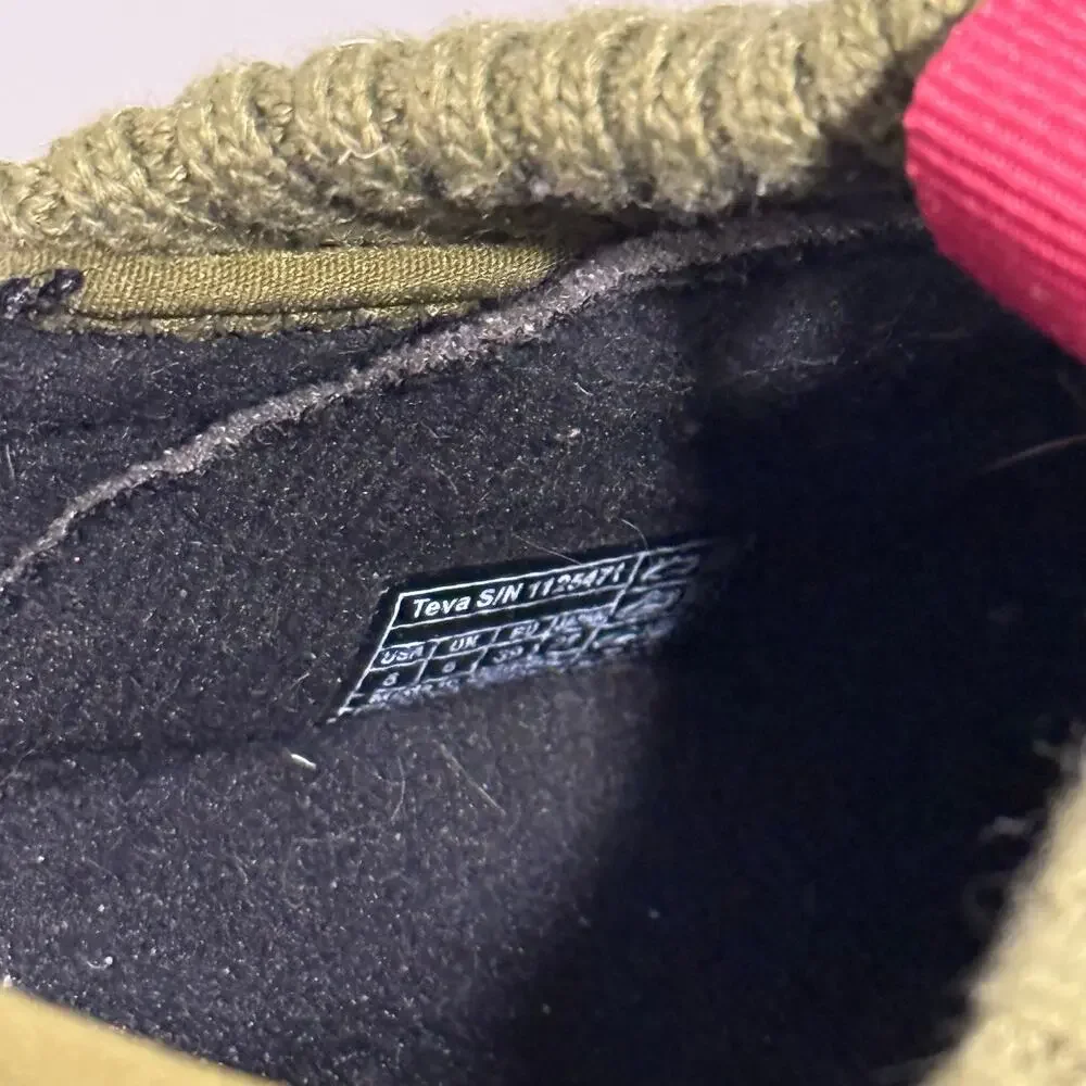 Teva Reember All Terrain Slip on Moc Puffer Outdoor Slippers. Casual, Preppy, - Picture 3 of 6